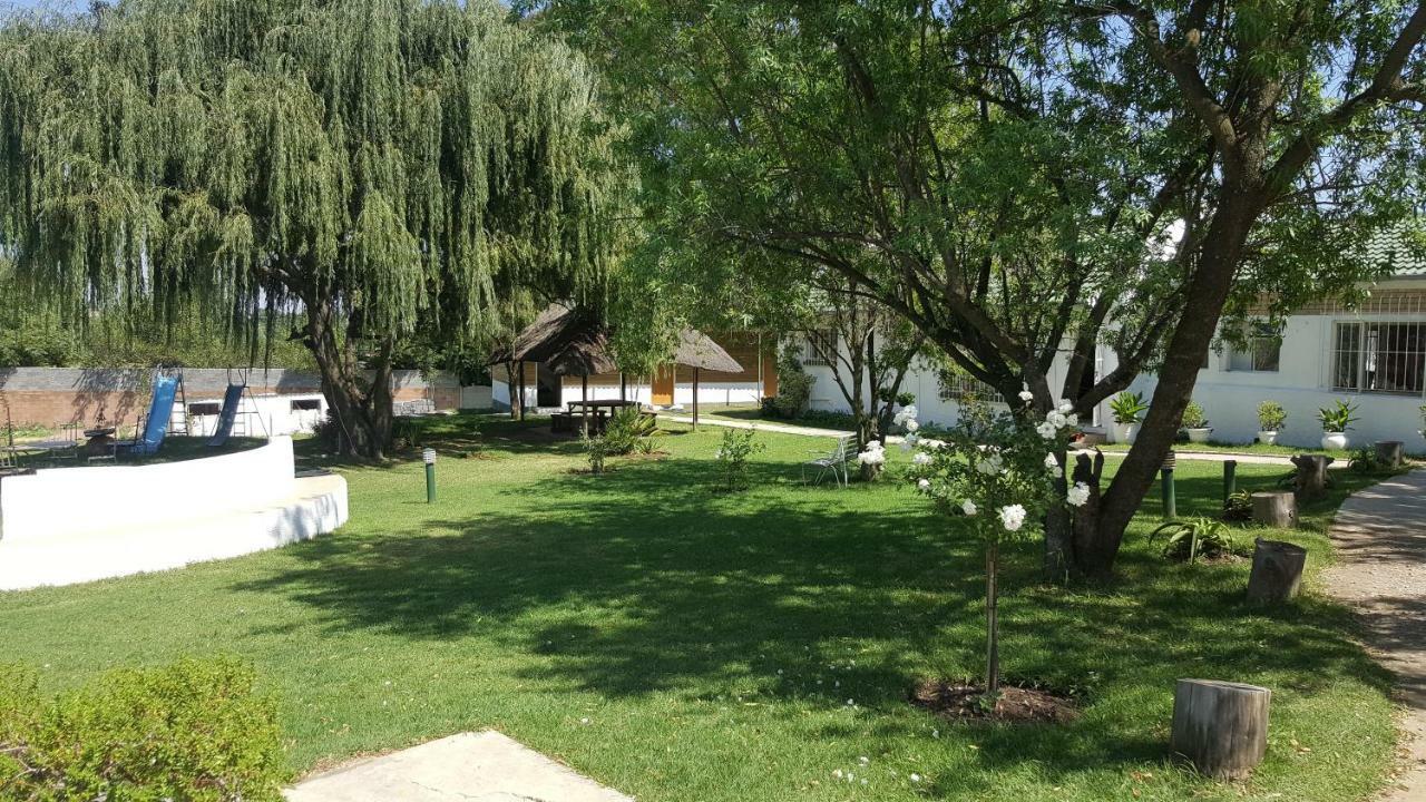 Simbasun Cottages Мідранд Екстер'єр фото